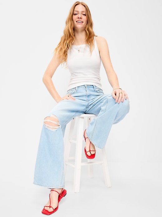 L'image numéro 3 présente Camisole tablier ajustée