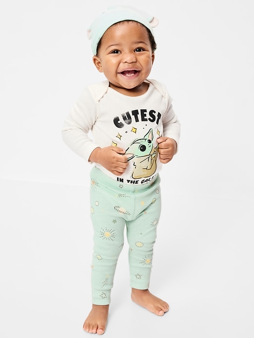 L'image numéro 1 présente Cache-couche, legging et bonnet Grogu de Star Wars™, 3 pièces pour bébé