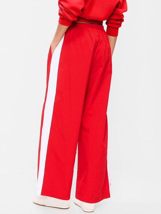 L'image numéro 2 présente Pantalon Tech Trek jambe droite à taille haute