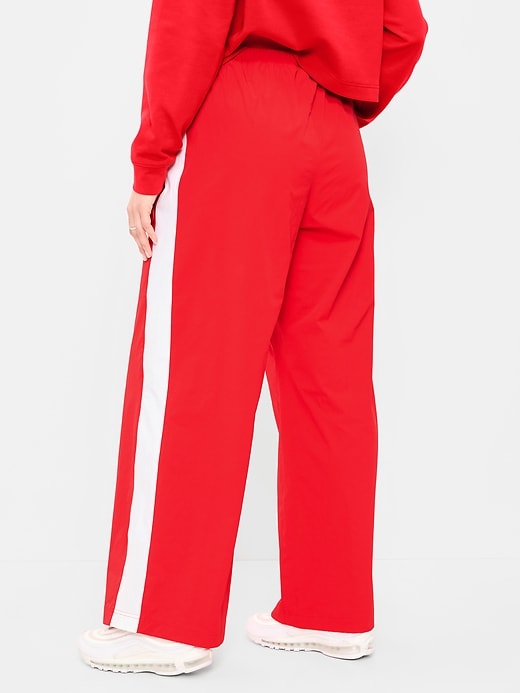 L'image numéro 4 présente Pantalon Tech Trek jambe droite à taille haute