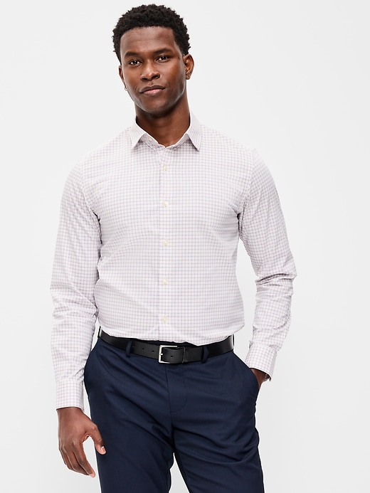 L'image numéro 1 présente Chemise habillée emblématique Pro Performance, coupe étroite pour Homme