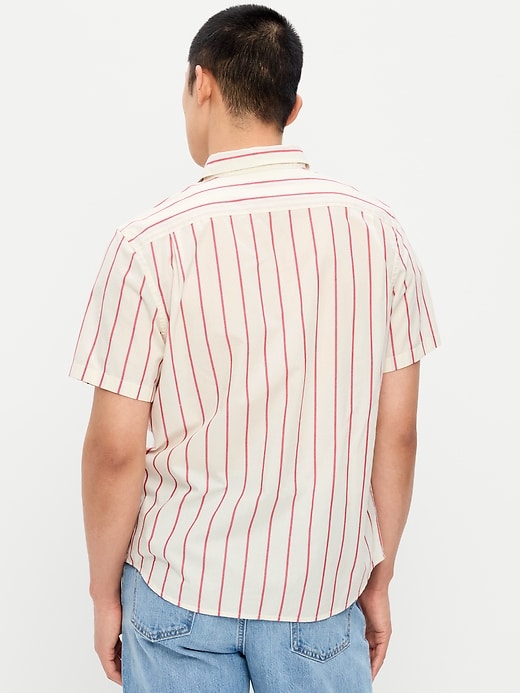 L'image numéro 2 présente Chemise passe-partout de coupe classique