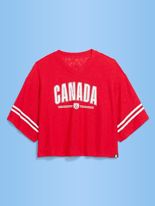 L'image numéro 4 présente T-shirt droit à encolure en V à dentelle Coupe du monde de la FIFA 26™, Canada pour femme