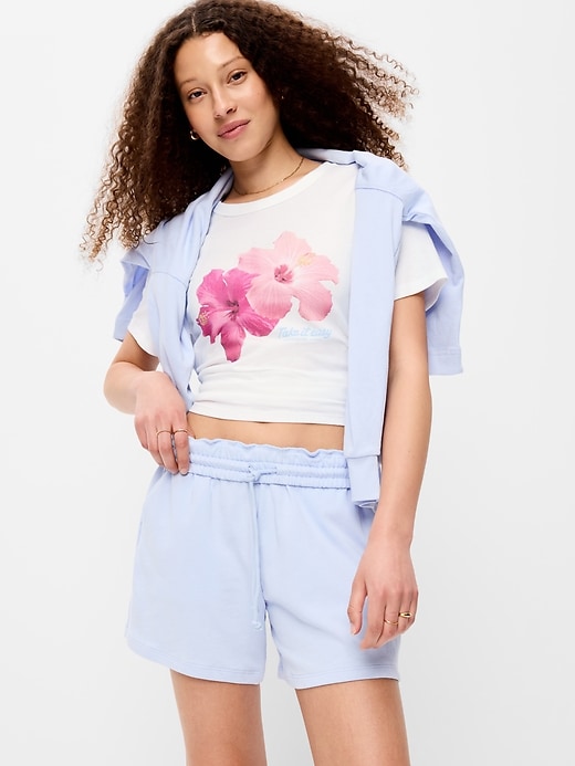 L'image numéro 3 présente T-shirt passe-partout ras du cou à imprimé