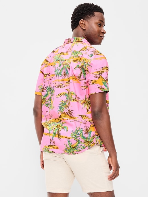 L'image numéro 2 présente Chemise passe-partout de coupe classique