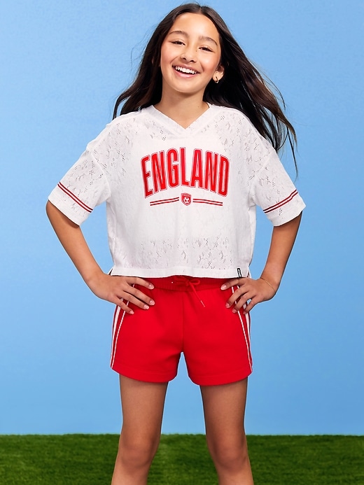 L'image numéro 1 présente T-shirt droit à encolure en V à dentelle Coupe du monde de la FIFA 26™, Angleterre pour fille