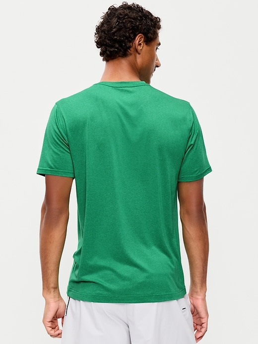 L'image numéro 2 présente T-shirt Doux nuage 94