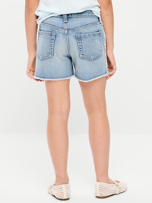L'image numéro 2 présente Short en denim à taille très haute à ourlet effiloché pour fille