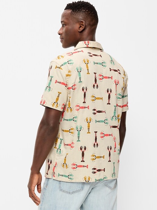 L'image numéro 2 présente Chemise de vacances à manches courtes