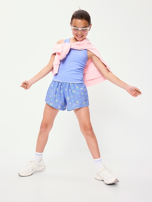 L'image numéro 3 présente Short StretchTech Performance à taille haute pour fille