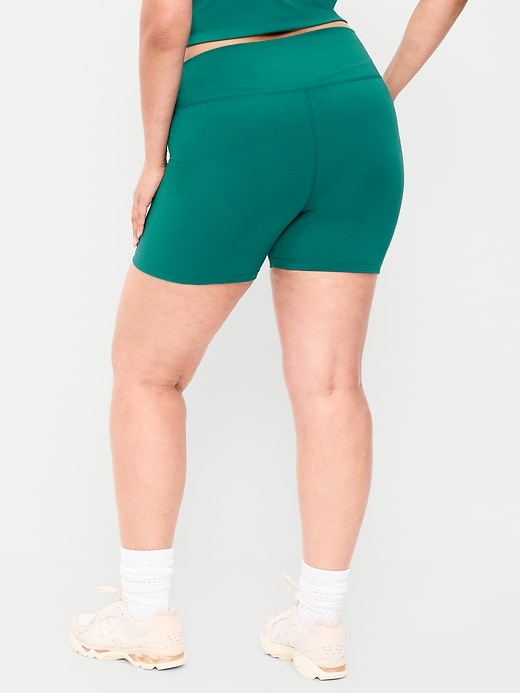 Image number 6 showing, High-Waisted PowerChill Biker Shorts -- 5-inch inseam