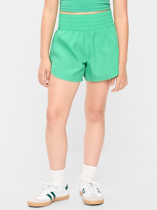 L'image numéro 1 présente Short de course à ourlet arrondi fendu à taille haute pour fille