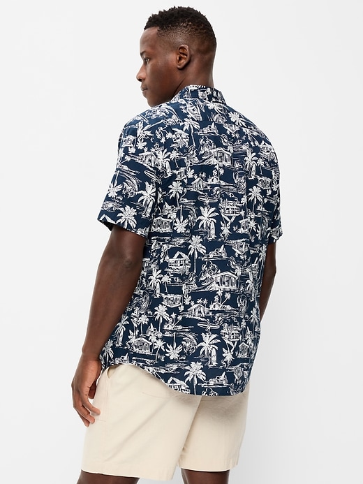 L'image numéro 2 présente Chemise passe-partout de coupe classique