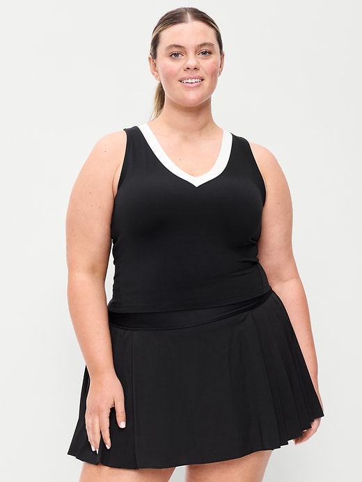 L'image numéro 7 présente Camisole courte StudioSmooth mode tennis