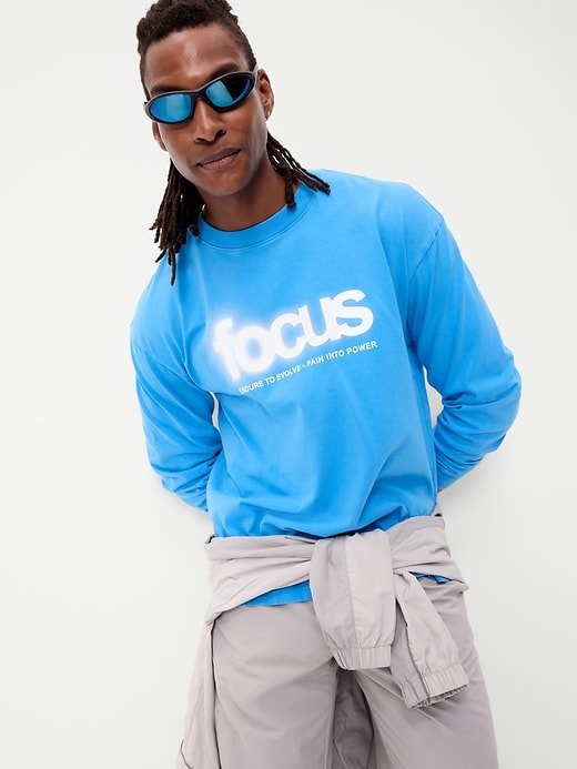 L'image numéro 3 présente T-shirt épais ample à imprimé