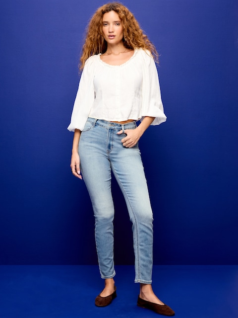 High-Waisted Wow Straight Ankle Jeans