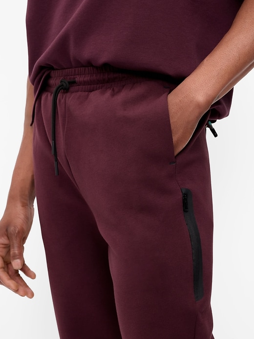 L'image numéro 4 présente Pantalons de jogging en Molleton dynamique 4.0