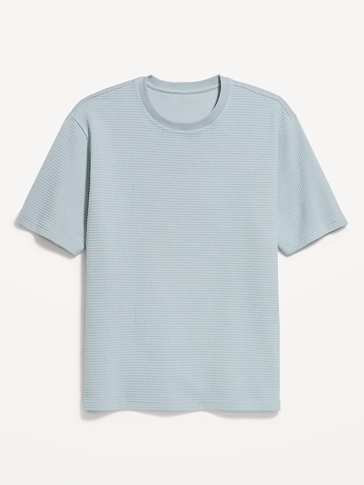 L'image numéro 3 présente T-shirt décontracté en tissu gaufré texturé à manches courtes