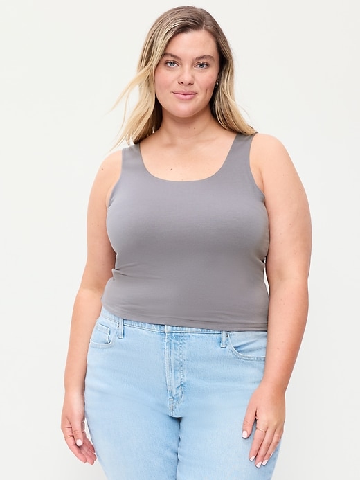 L'image numéro 5 présente Camisole à encolure dégagée en tissu sculptant double épaisseur