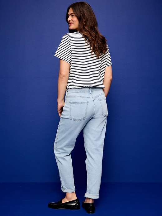 Image number 7 showing, Mid-Rise Wow Boyfriend Straight Jeans