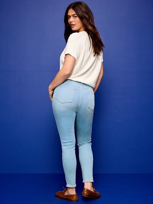 Image number 6 showing, Extra High-Waisted Rockstar 360° Stretch Super-Skinny Jeans
