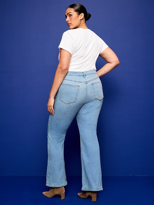 L'image numéro 10 présente Jean Wow évasé à taille haute