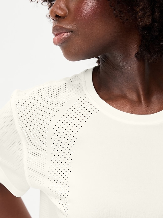 L'image numéro 4 présente T-shirt ample Fluidité sans coutures
