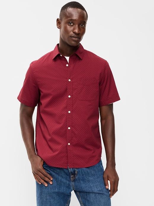 L'image numéro 1 présente Chemise passe-partout de coupe classique