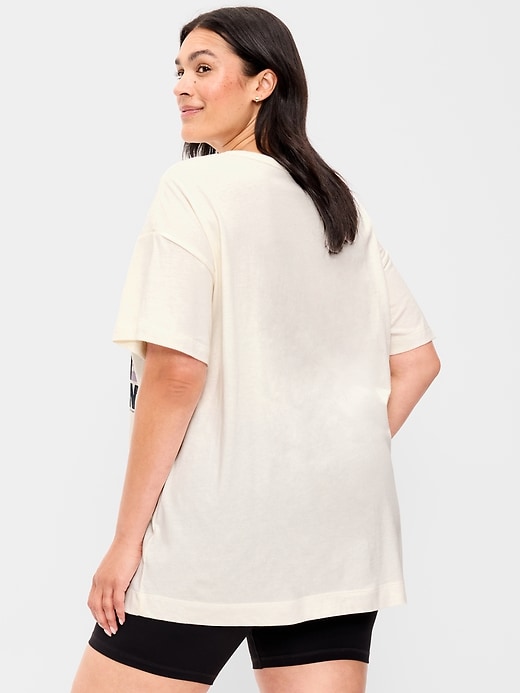 Image number 9 showing, Oversized Graphic Tunic T-Shirt