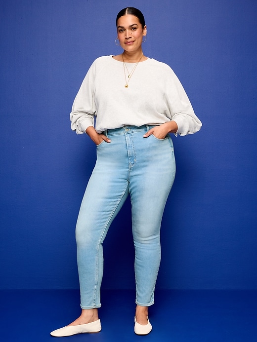 Image number 7 showing, Extra High-Waisted Rockstar 360° Stretch Super-Skinny Jeans