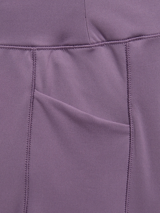 L'image numéro 5 présente Legging StudioSmooth à taille haute longueur 7/8 pour fille