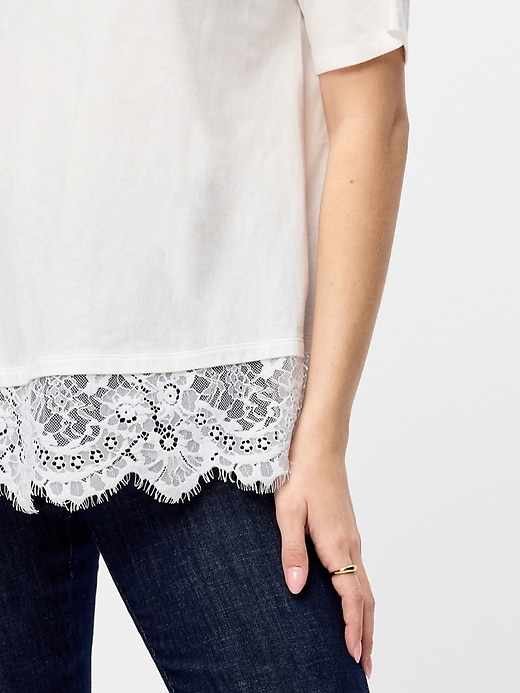 Image number 3 showing, Oversized Lace Hem T-Shirt