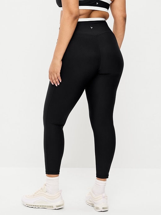 L'image numéro 4 présente Legging PowerSoft sans limites à poche à taille très haute, longueur 7/8 – Sans couture avant