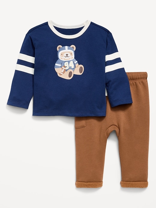 L'image numéro 1 présente Ensemble t-shirt à manches longues à imprimé et pantalon en coton ouaté pour bébé