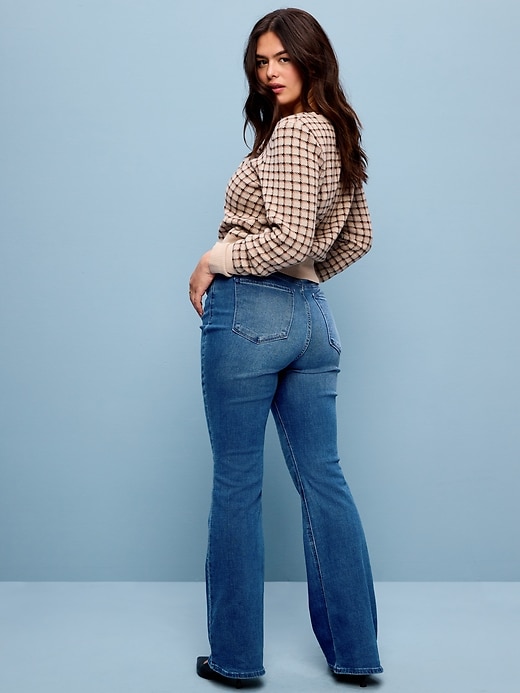 L'image numéro 6 présente Jean Wow évasé à taille haute