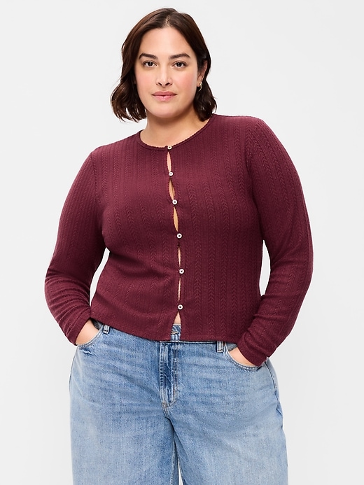 L'image numéro 5 présente Haut en tricot pointelle à manches longues boutonné sur le devant