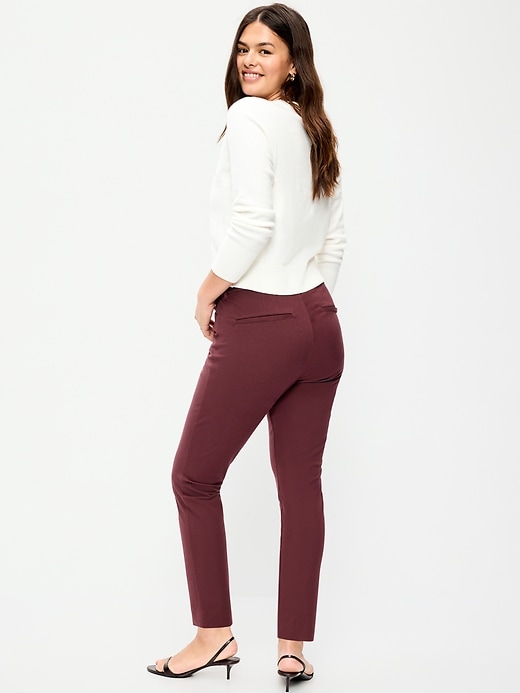 L'image numéro 7 présente Pantalon Pixie ajusté à taille haute longueur cheville