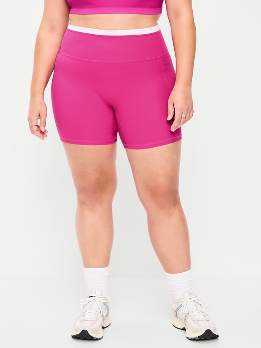 Image number 6 showing, Extra-High Waisted PowerSoft Boundless Pocket Biker Shorts-- 6-inch inseam - No Front Seam