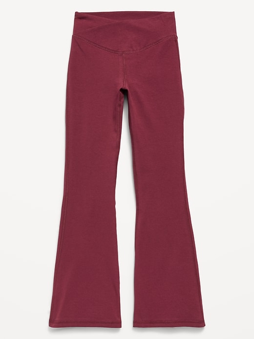 L'image numéro 2 présente Legging PowerChill jambe évasée à taille haute croisée pour fille