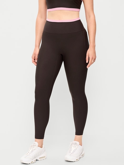 L'image numéro 2 présente Legging PowerSoft sans limites à poche à taille très haute, longueur 7/8 – Sans couture avant