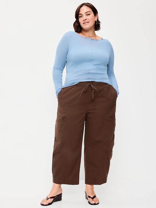 L'image numéro 7 présente Jean utilitaire à taille mi-basse élastique