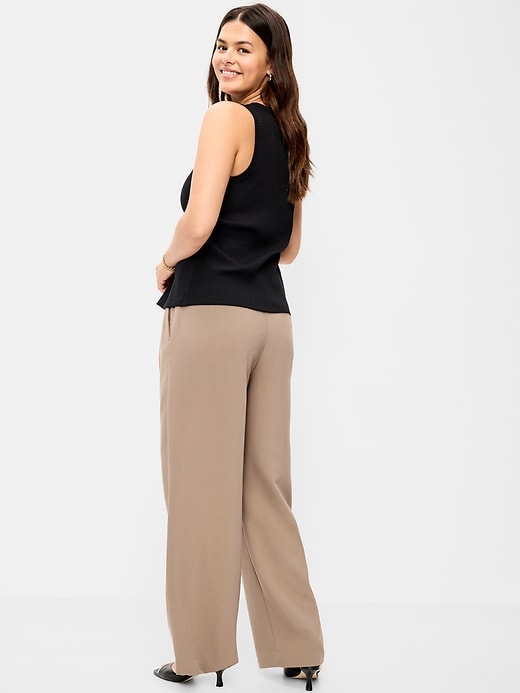 L'image numéro 7 présente Pantalon de tailleur Taylor à jambe large à taille très haute