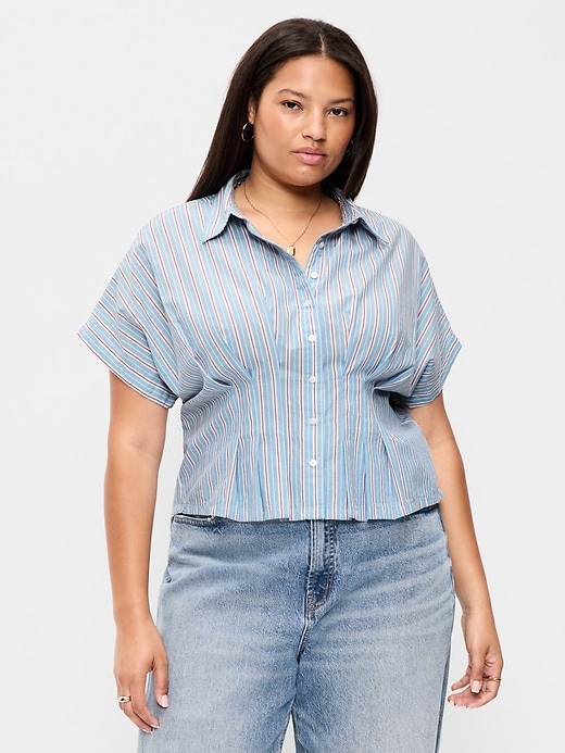 Image number 7 showing, Slim Short-Sleeve Cinched-Waist Button-Down Shirt