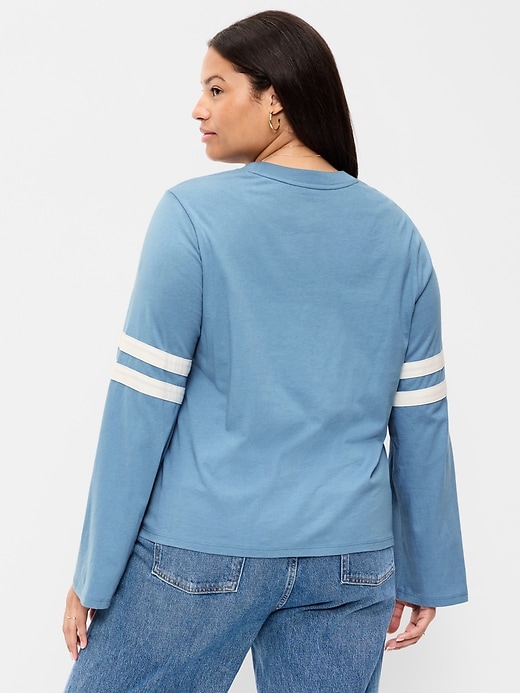 L'image numéro 9 présente T-shirt passe-partout à imprimé à manches longues