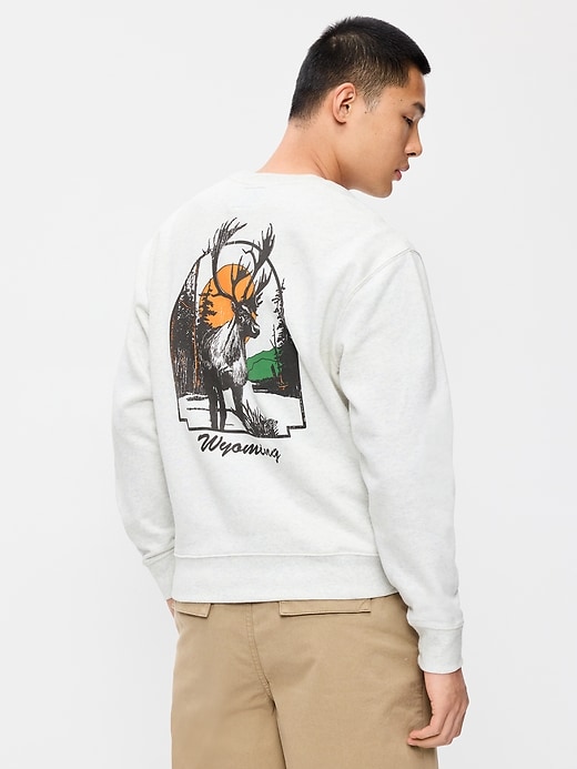 Image number 2 showing, Oversized Graphic Crew-Neck Sweatshirt