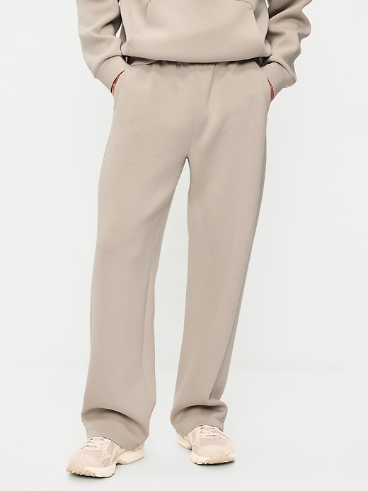 L'image numéro 2 présente Pantalon en coton ouaté coupe généreuse en molleton raffiné