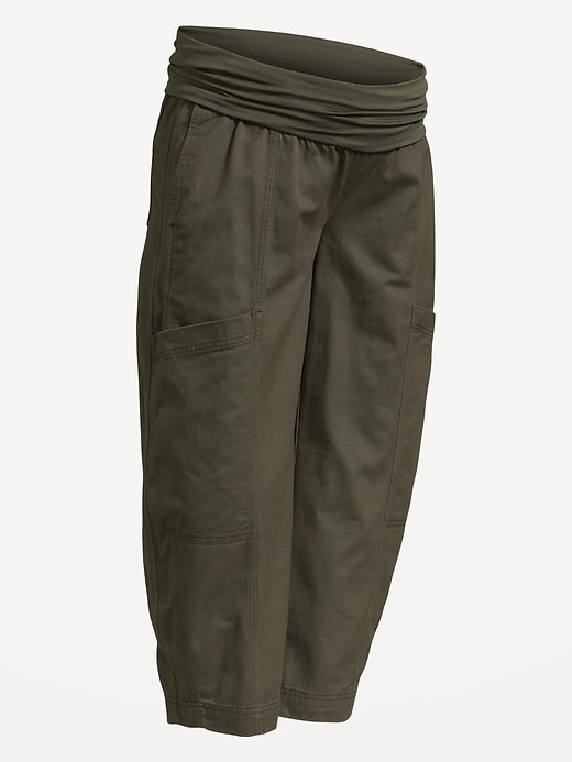 L'image numéro 2 présente Pantalon coupe baril longueur cheville à taille rabattable de maternité