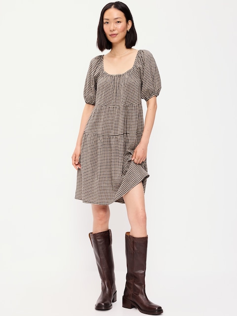 ROBE TRAPÈZE COURTE SMOCKÉE À MANCHES BOUFFANTES