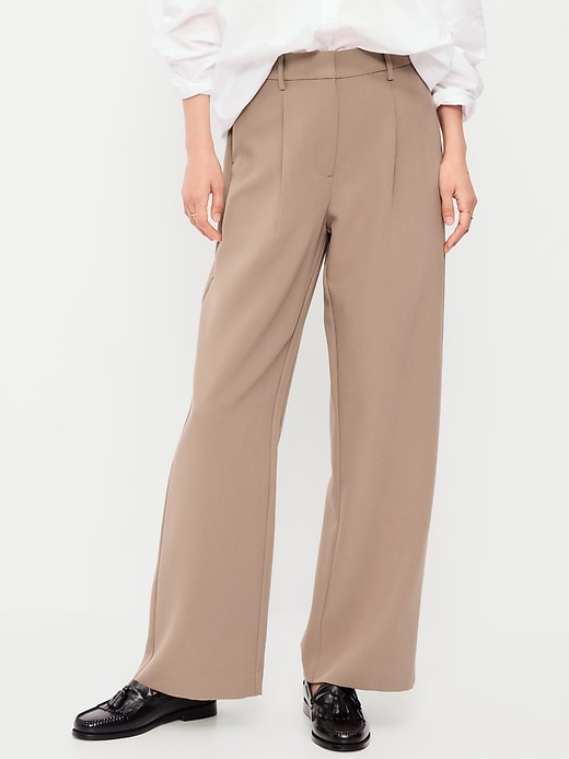 L'image numéro 2 présente Pantalon de tailleur Taylor à jambe large à taille très haute