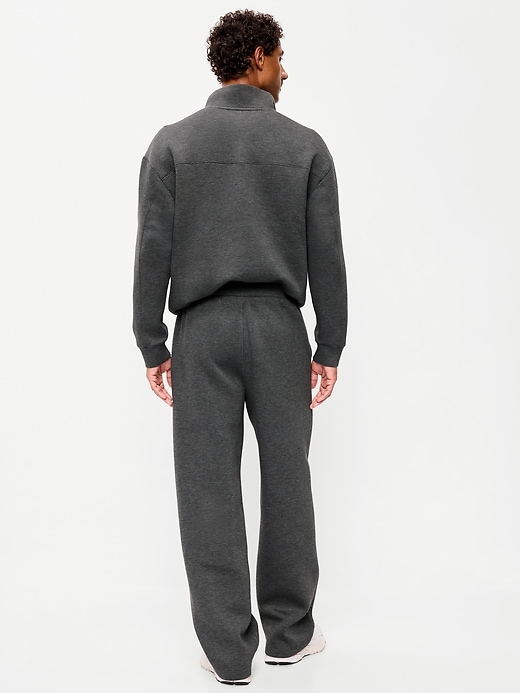 L'image numéro 3 présente Pantalon en coton ouaté coupe généreuse en molleton raffiné